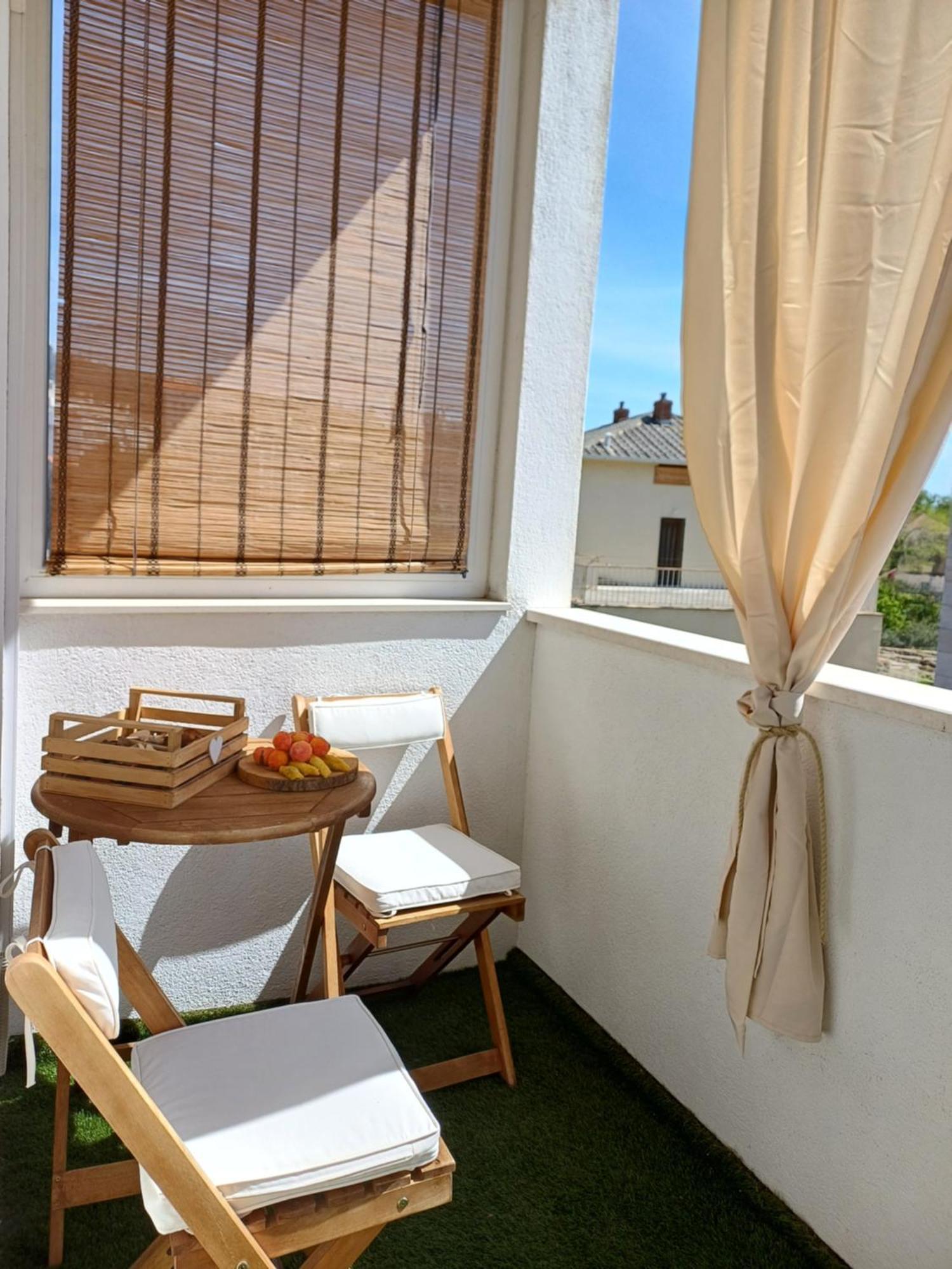 Apartments Sun & Sea Dugi Rat Exterior foto